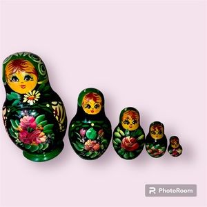 Russian Matryoshka Nesting Dolls